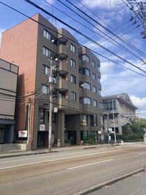 ソフトオフィスビル２＋４