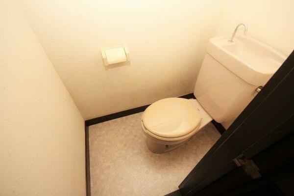 画像5:１階トイレ