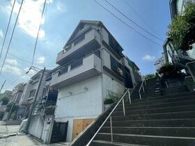 神奈川県川崎市麻生区高石１丁目