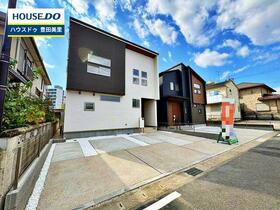 愛知県豊田市平山町1丁目