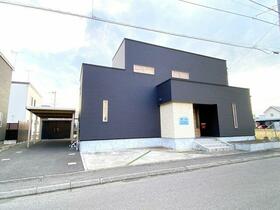 北海道千歳市長都駅前２丁目