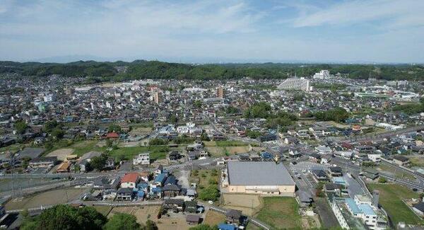 上空から小川町駅方面のドローン写真