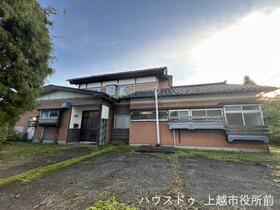 新潟県糸魚川市大字四ツ屋