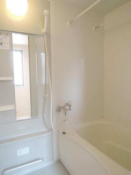 画像8:浴室乾燥機つきのバスルーム♪