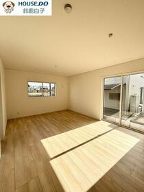 三重県鈴鹿市岸岡町