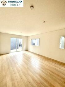 三重県鈴鹿市岸岡町