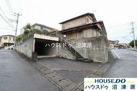 静岡県富士市国久保３丁目