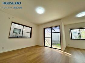 福岡県福岡市南区鶴田４丁目