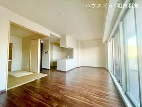 プレサンスロジェ和泉中央