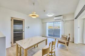 ロワ−ルマンション和白２