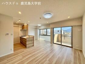 コアマンションネクステージ堀江町　３階　　