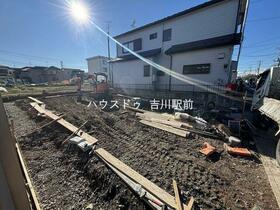 埼玉県吉川市中曽根２丁目