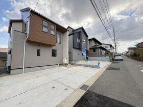 福岡県福岡市東区青葉６丁目