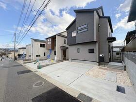 福岡県福岡市東区青葉６丁目