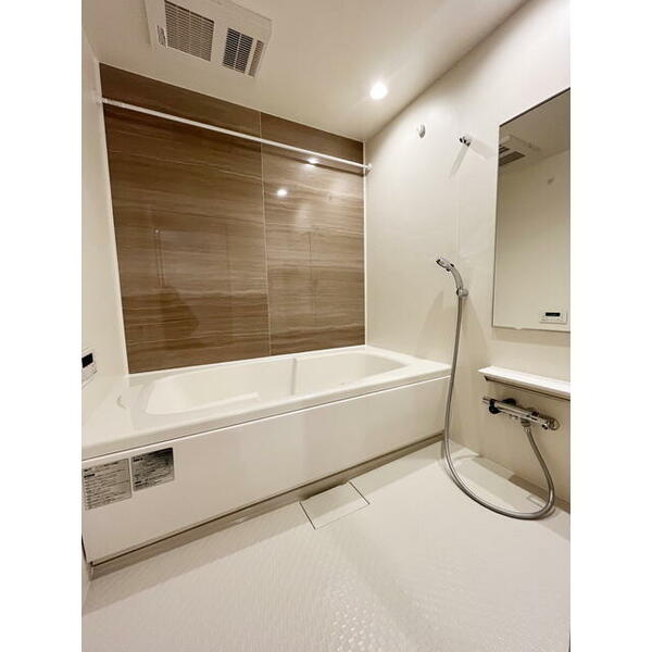 浴室：※同タイプ部屋の写真です。