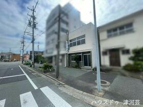 三重県津市西丸之内