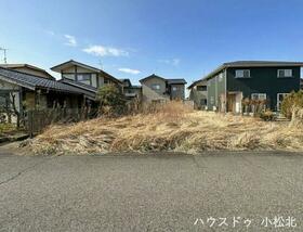 石川県小松市沖町
