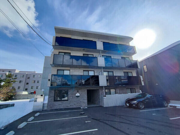 北海道札幌市中央区南二十三条西８丁目(賃貸マンション2LDK・2階・56.70㎡)の写真 その1