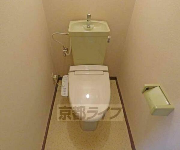 画像6:落ち着いた雰囲気のトイレです。