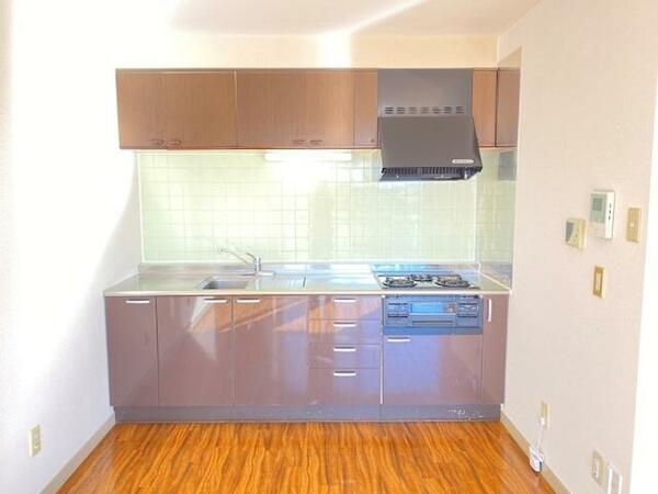 apartment 茨城県結城市みどり町１丁目
地図を見る