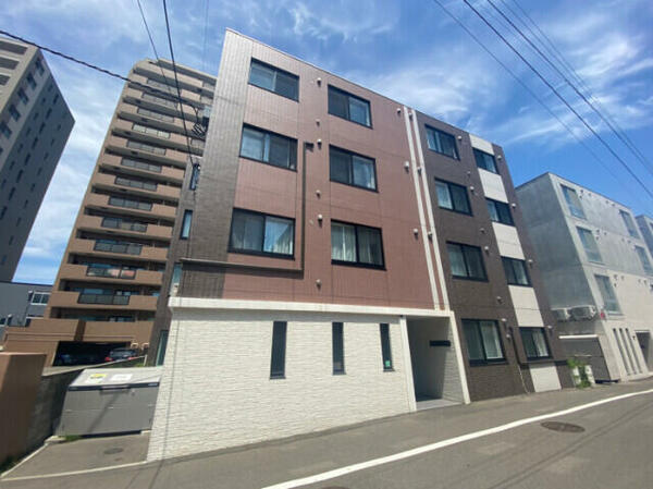 画像2:札幌市中央区北4条西「LuxeMaruyama」