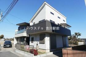 埼玉県吉川市中曽根１丁目