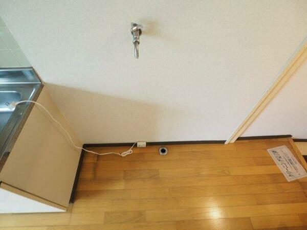 画像11:キッチン横に洗濯機置き場があるので、家事効率も良いですね☆