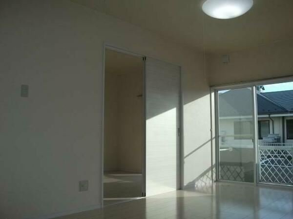 apartment 茨城県小美玉市栗又四ケ
地図を見る