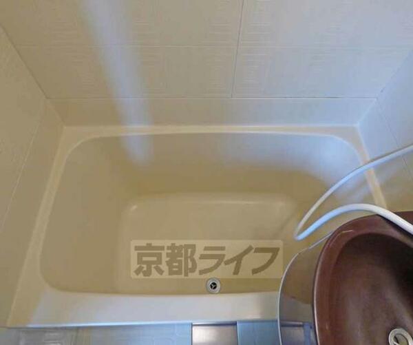画像16:ゆったりとした浴槽です。