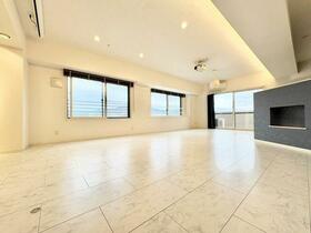 ライオンズマンション二日市駅前　１１階