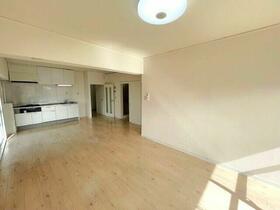 真栄マンション西浦