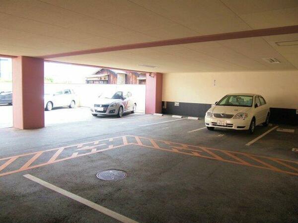 画像8:駐車場があります