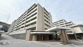 ローレルスクエア白庭台ＩＩ２番館