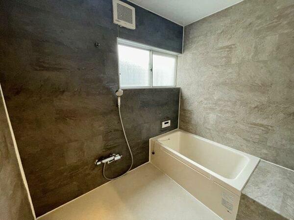 detached 東京都羽村市富士見平２丁目

地図を見る