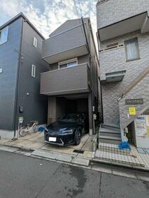 東京都足立区西新井本町３丁目