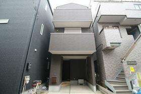 東京都足立区西新井本町３丁目