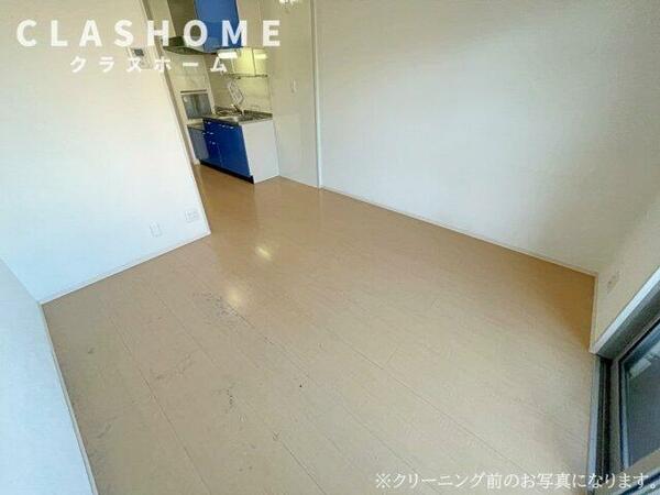 画像16:同物件の別部屋になります。