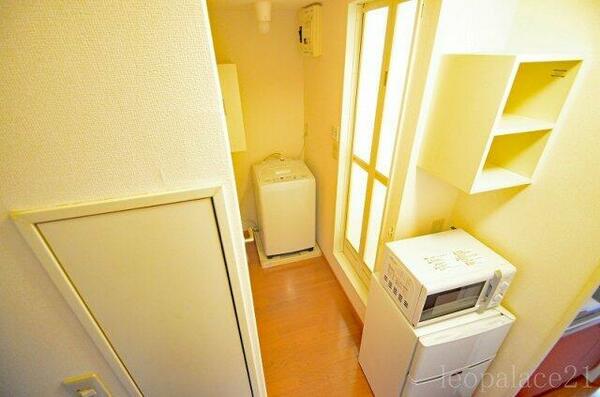 画像12:便利な室内洗濯機置き場