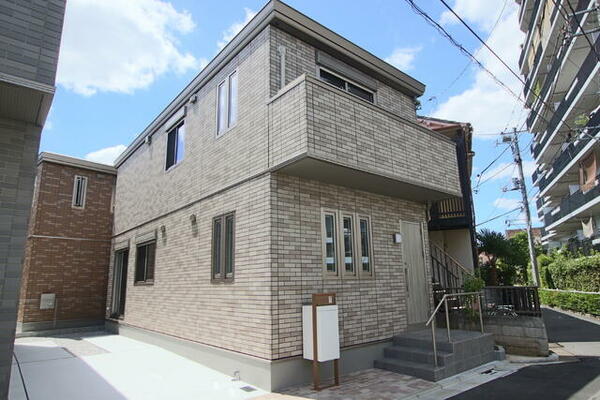 detached 東京都板橋区清水町

地図を見る