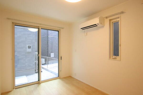 detached 東京都板橋区清水町

地図を見る