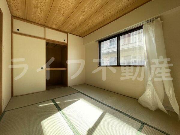 画像8:柔らかい畳が心地よい和室