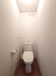 画像7:トイレ（温水洗浄暖房便座）