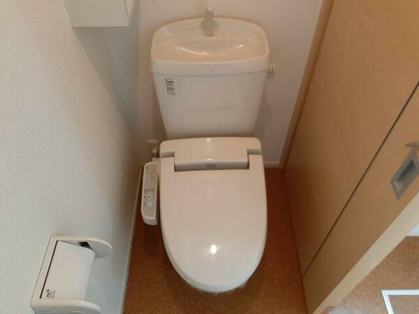 画像11:シンプルで使いやすいトイレです