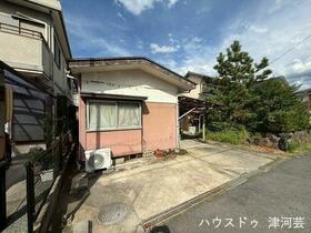 三重県津市半田