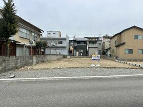 石川県金沢市三口新町４丁目