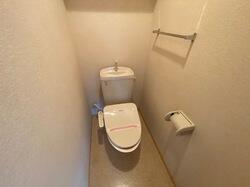 画像10:トイレ（温水洗浄暖房便座）