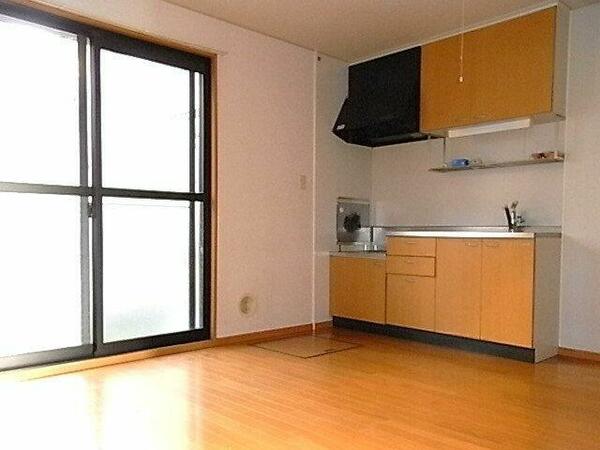 detached 東京都昭島市大神町２丁目

地図を見る