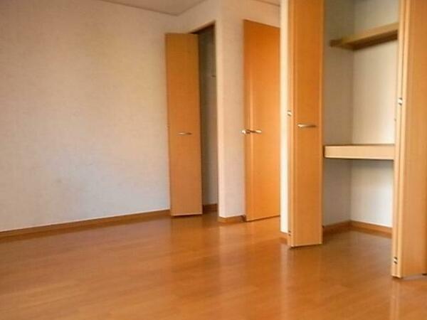 detached 東京都昭島市大神町２丁目

地図を見る