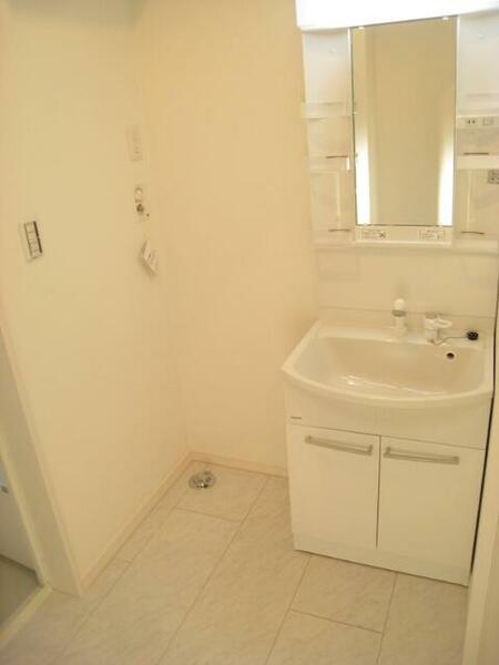 detached 東京都府中市住吉町４丁目

地図を見る