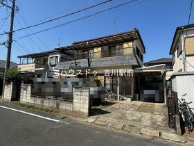 埼玉県吉川市高久１丁目